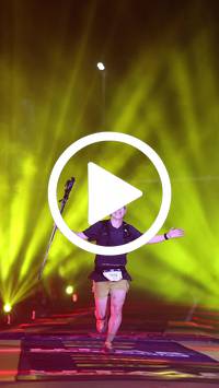 BIB:  <button type="button" onclick="openModal(27084774)" class="btn btn-primary btn-sm float-right" data-toggle="modal" data-target=".modal-high-quality">
                <i class="fa fa-download"></i> Download
                </button>